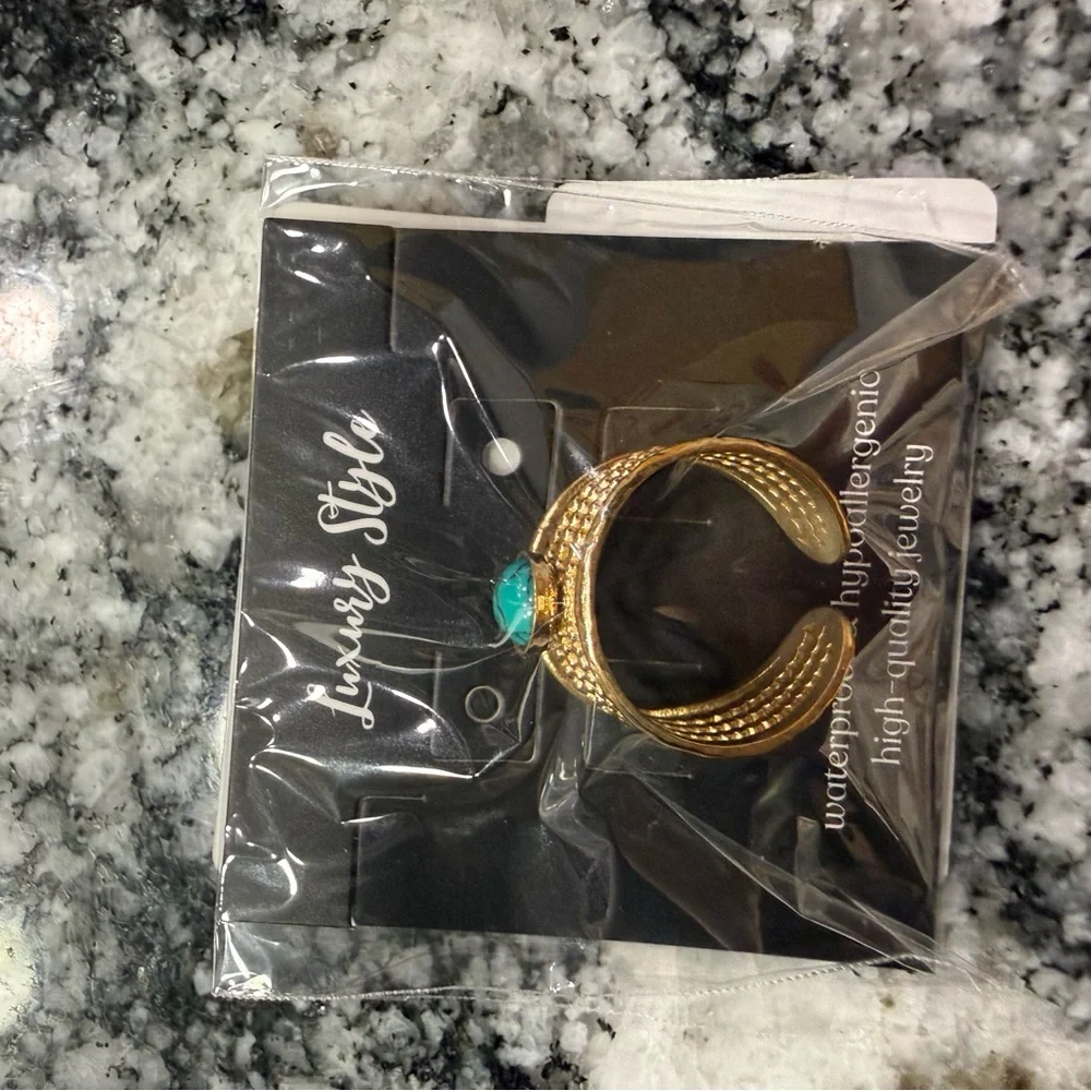 Gold and Turquoise ring 18k Gold plated - Picture 7 of 8